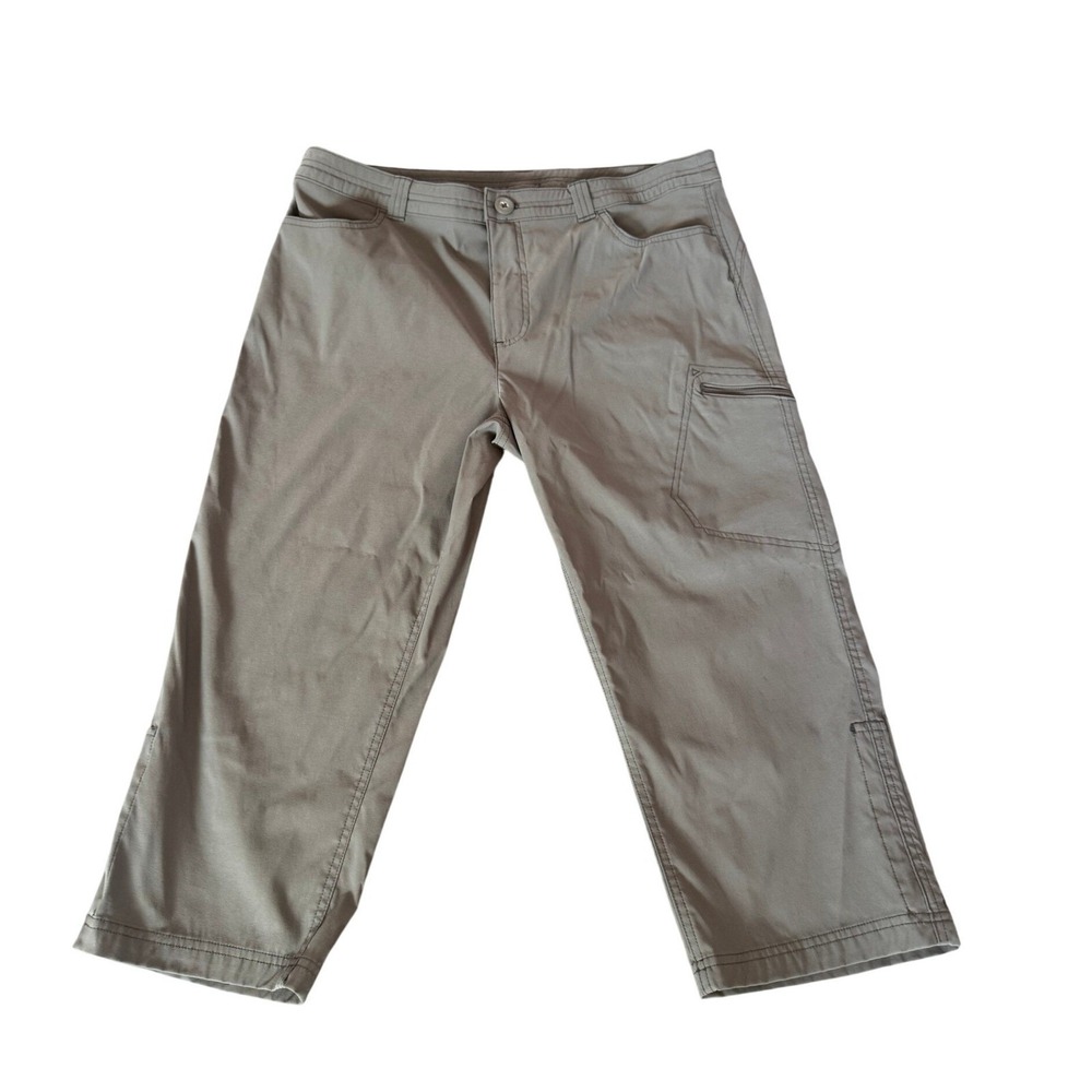Eddie Bauer Women's Cropped Cargo Capris - Taupe